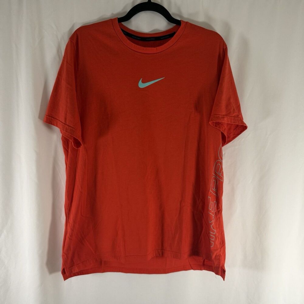 Nike Pro T-Shirt Men's Large Red Short Sleeve Crewneck Pullover